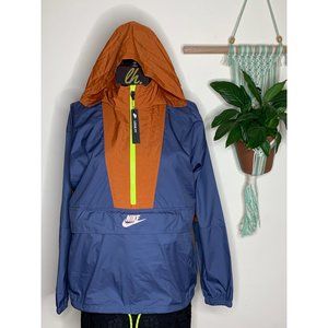 Size Small Womens Nike Sportswear Packable Windbreaker/Pullover Jacket “Iron Cla